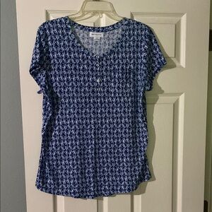 Blue Patterned Short Sleeve Top. Liz Claiborne 
Size Large